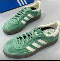 Новые кроссовки adidas