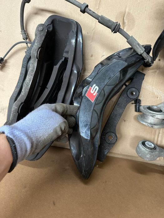 Предни спирачни апарати и дискове за Audi SQ7