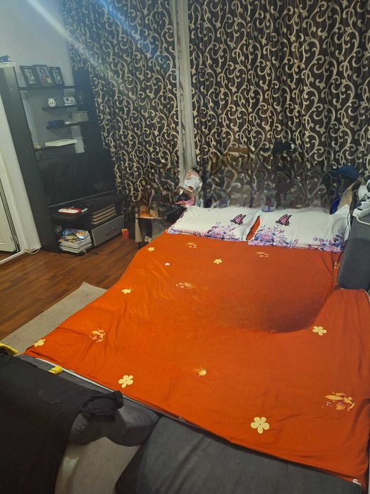 Vand apartament 3 camere