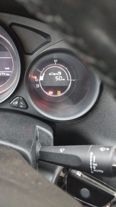 Vand  Citroen c4 sau schimb cu microbuz