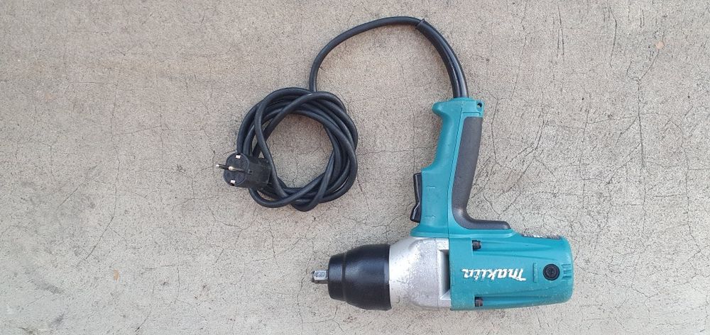 Makita TW.0350.Masina de înșurubat cu impact