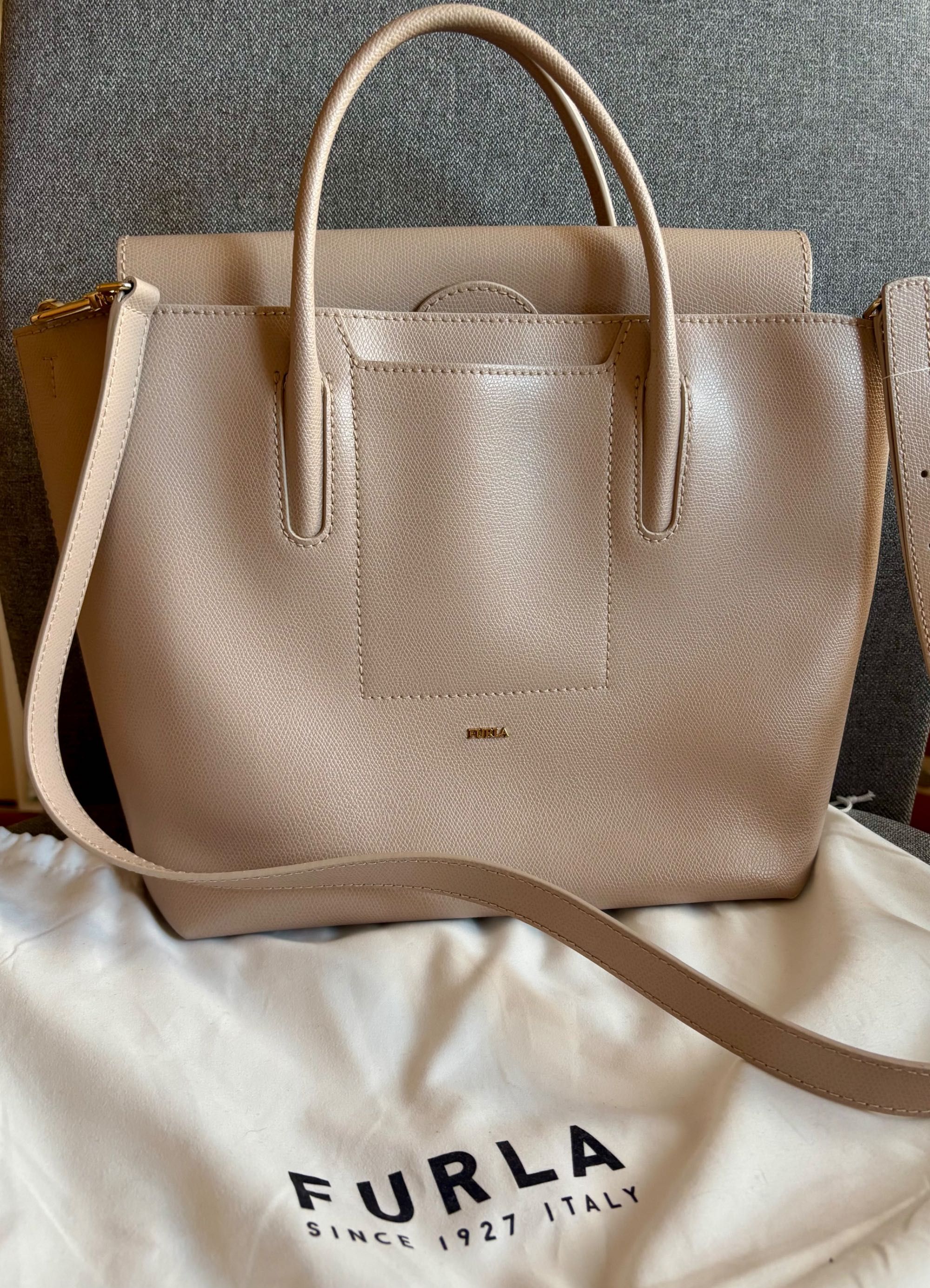 Чанта Furla, бежова, голяма, в отлично състояние