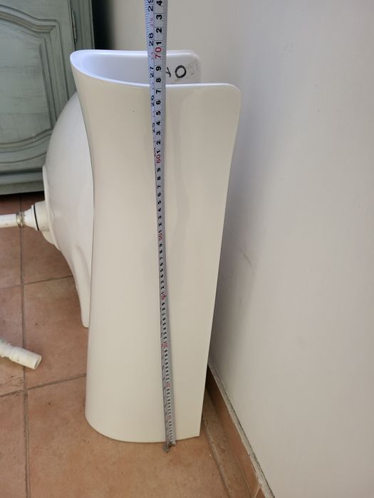 Lavoar ceramic cu picior