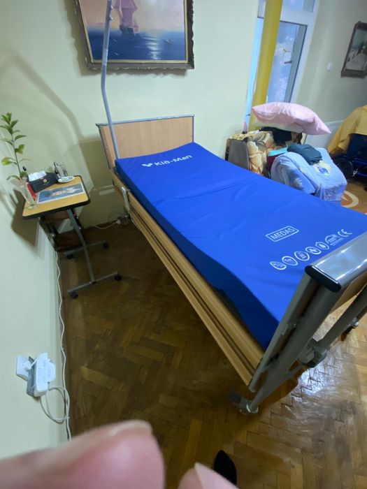 Vand pat electric pentru persoane cu dizabilități