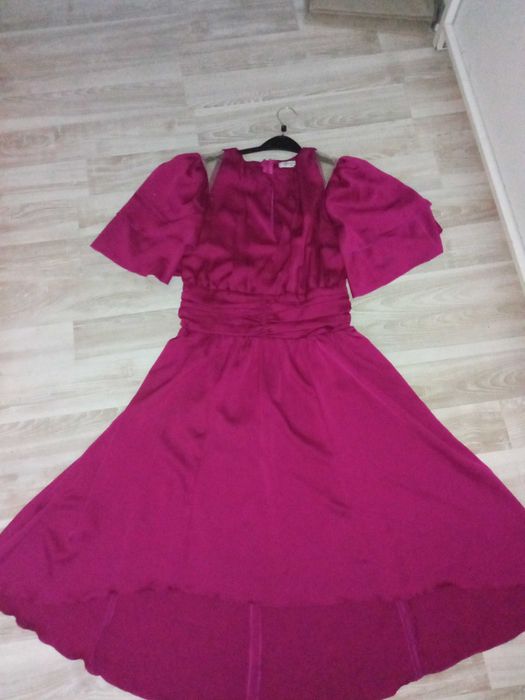 Rochie fucsia mărime m