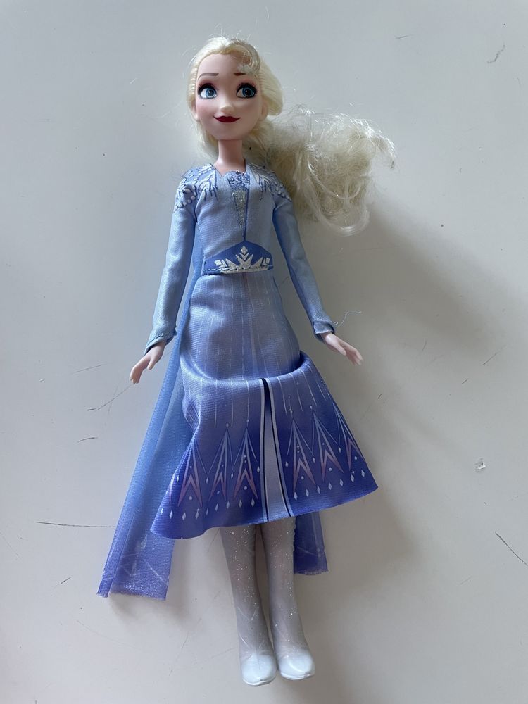 Papusa Disney Frozen II, Elsa Swirling Adventure