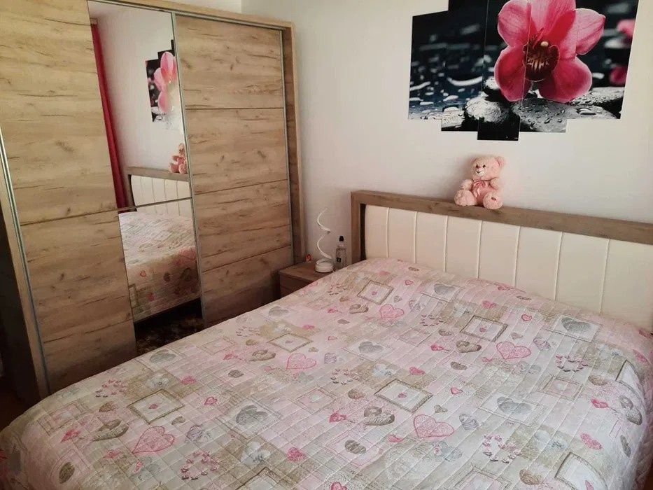 Apartament de vânzare ,3 camere .