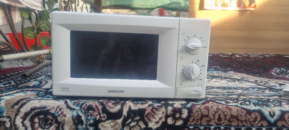 Mikrovolnovka lg