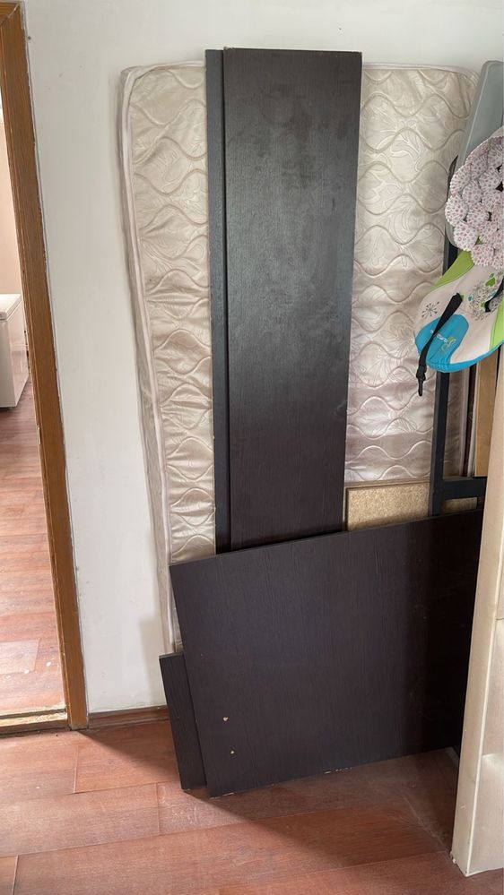 Продам б/у кровать