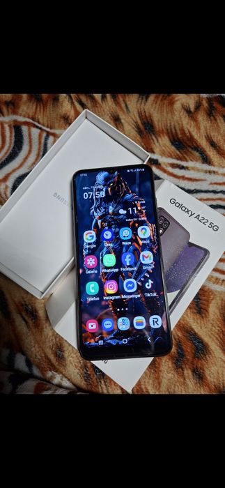 Samsung galaxy A 22 in stare perfecta ( folie si husa magnetica )