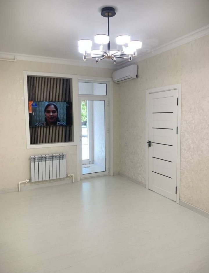 Чиланзар 12-й квартал Срочно Продается Квартира 1*2/1/4 можно под офис