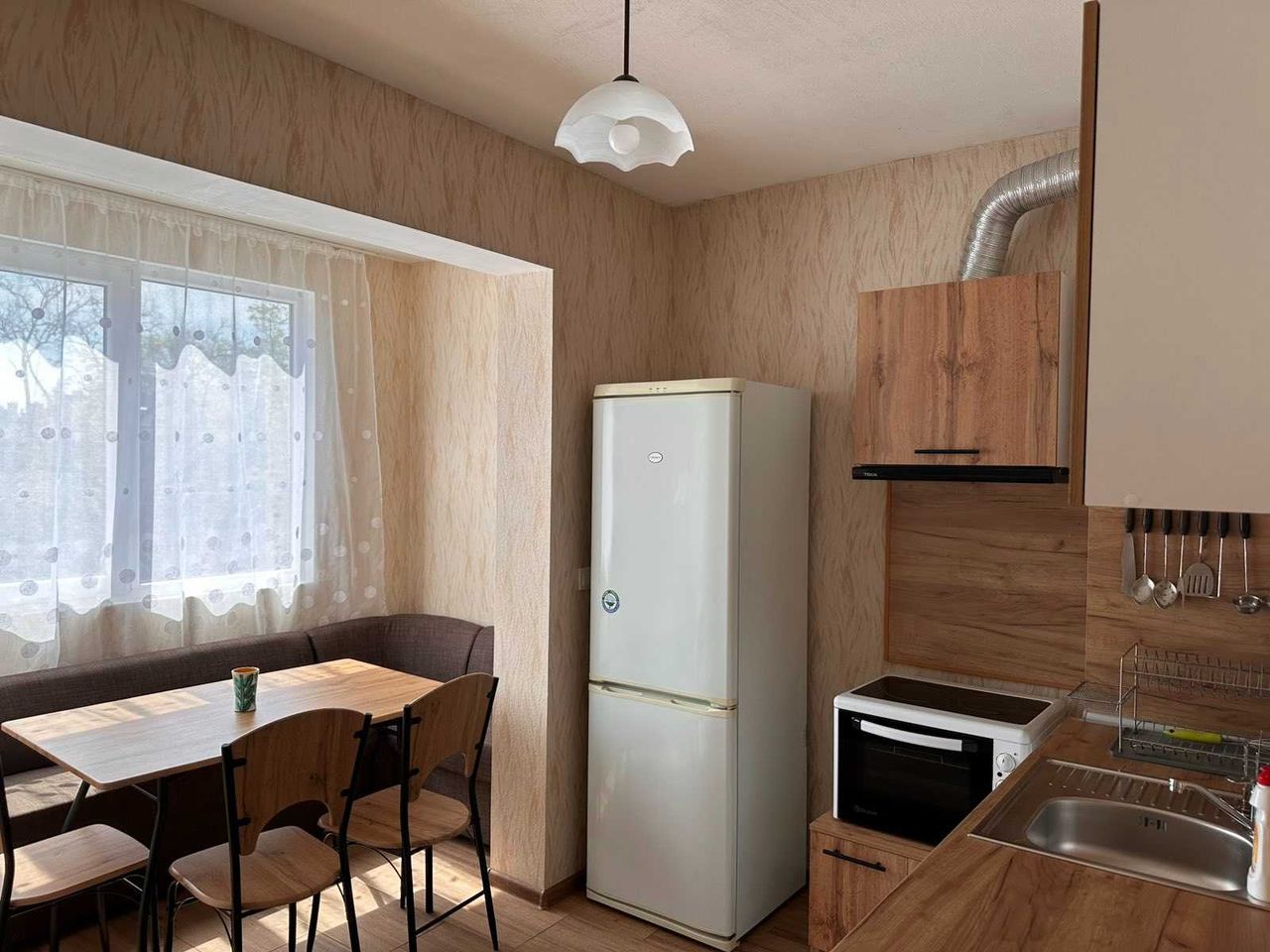 Дава се под наем Двустаен апартамент в Варна, Чаталджа - 55 кв.м за 459 € - Снимка #15