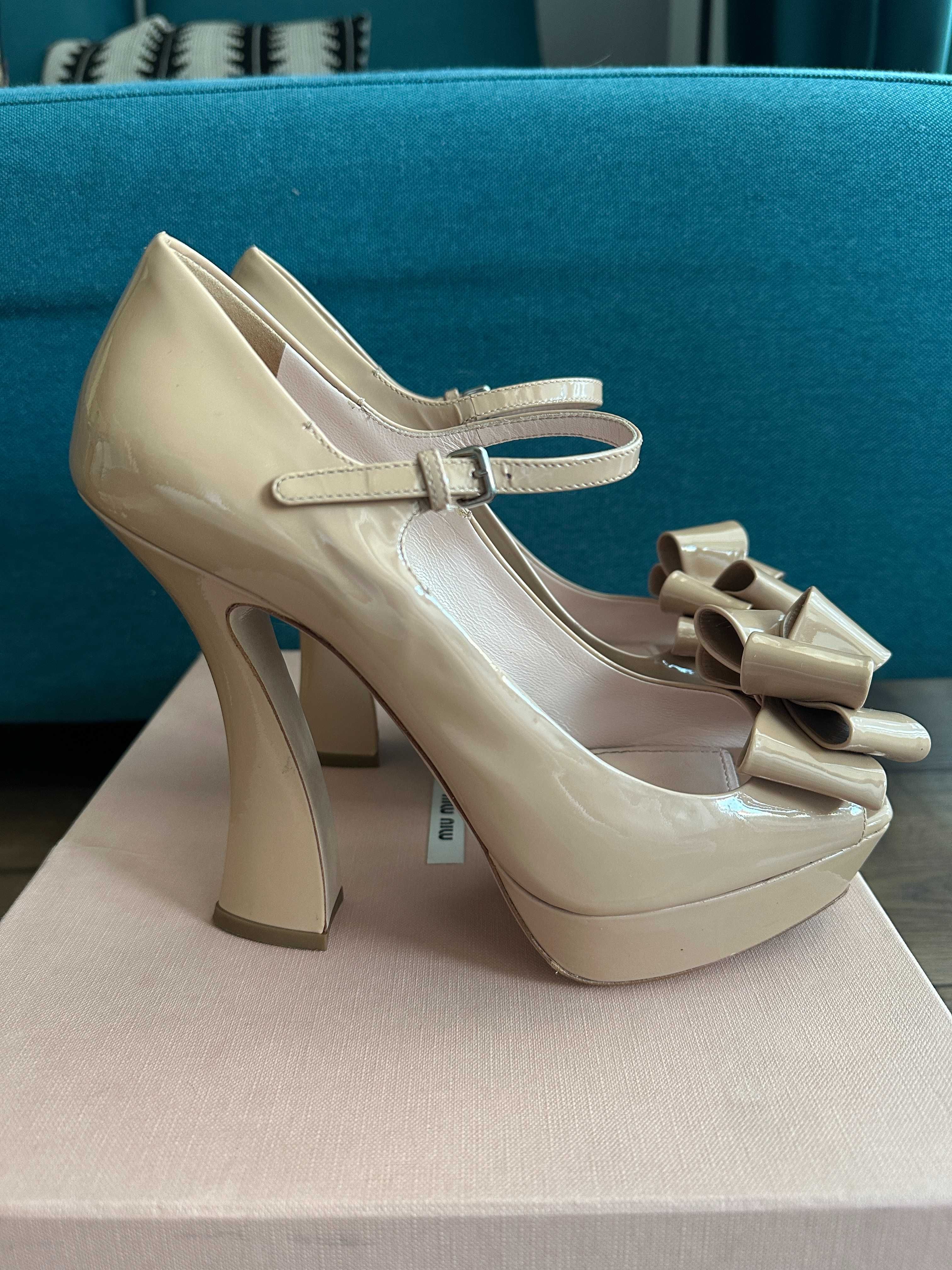 Оригинални токчета MIU MIU в телесен цвят