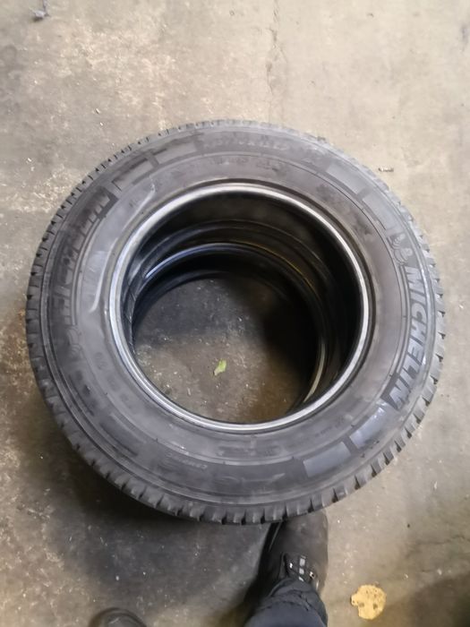 Гуми 215/70/15 Michelin Agilis за кемпер
