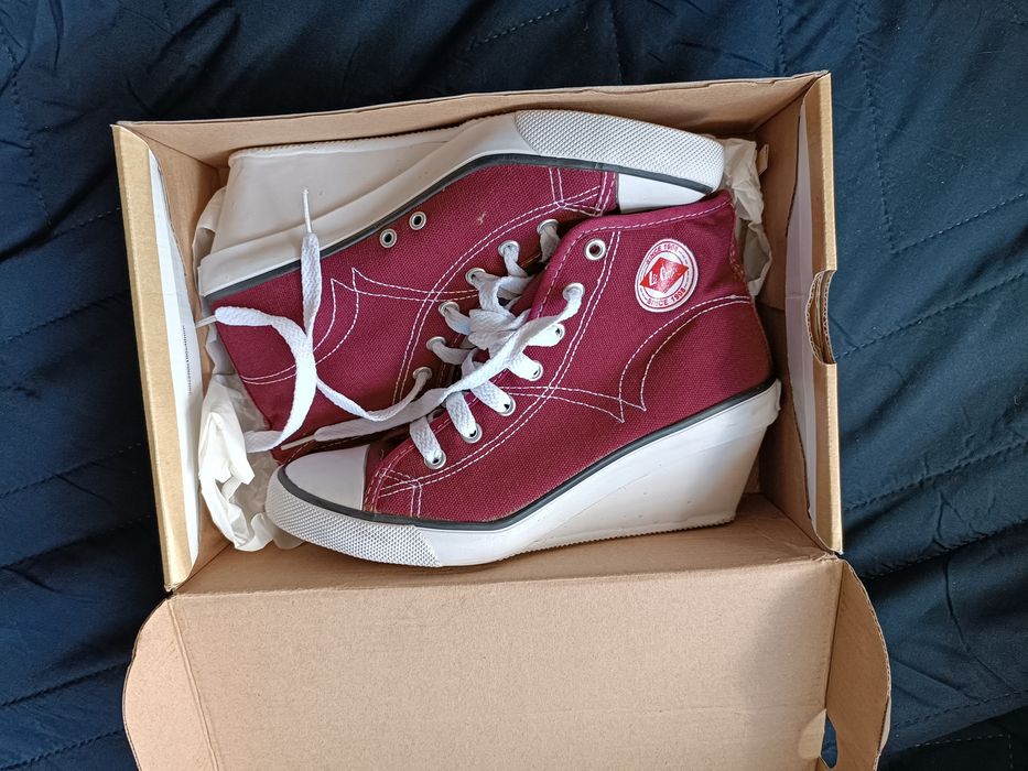 Дамски кецове Lee Cooper