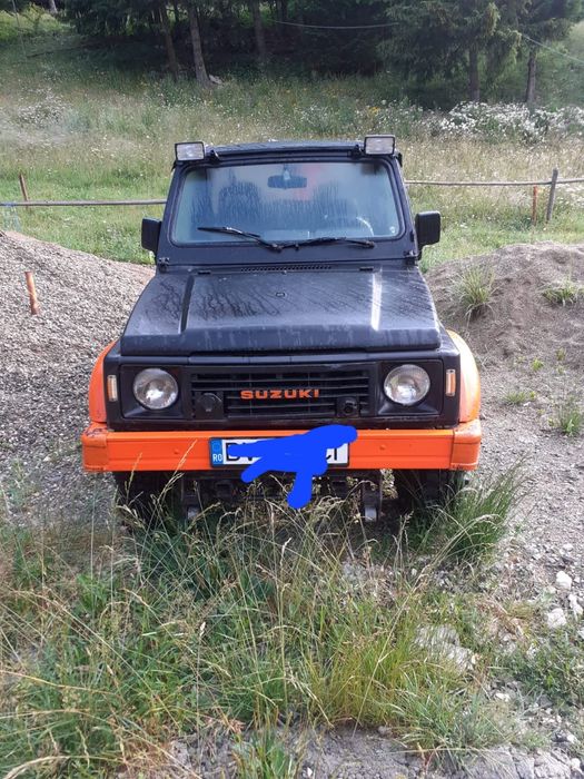 Vând Suzuki Samurai