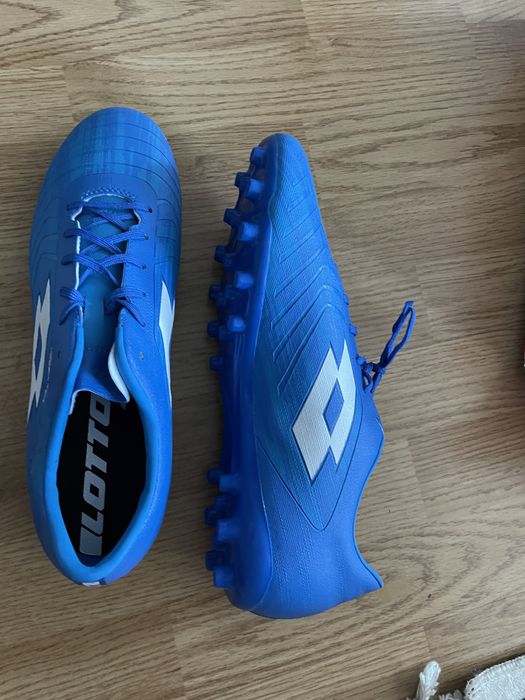 Lotto Футболни обувки бутонки 43.5