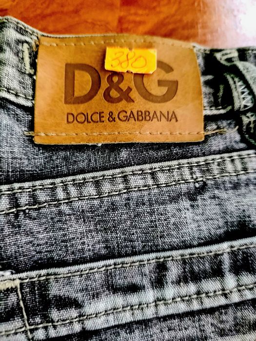 BLUGI originali Dolce &Gabbana.Pentru băieți de 11-12 ani!Noi!