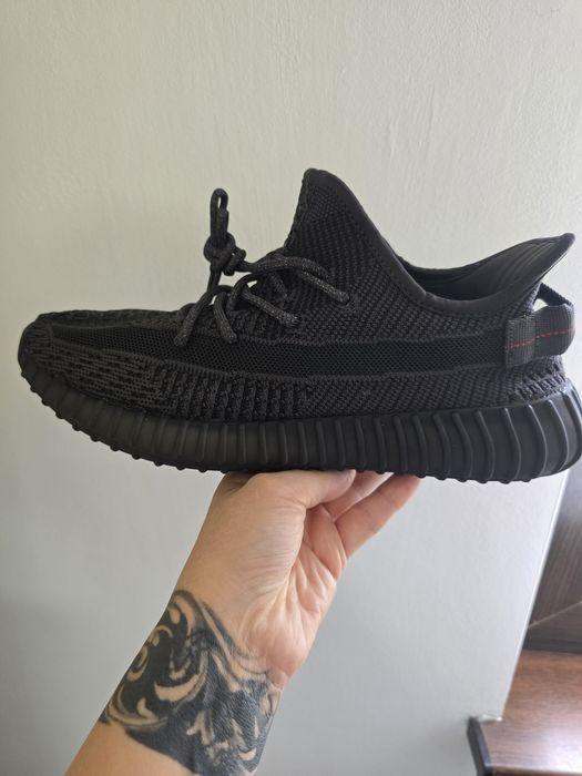 Adidași Yezzy barbati