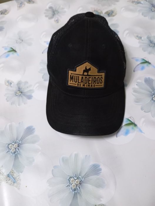 Кепки в отличном состоянии