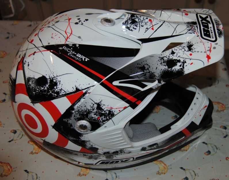 Мотокрос каска *Нова*, коментар цена  BOX -XL размер