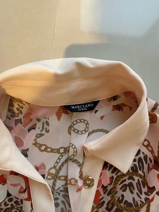 Rochie Marciano Guess purtata o singura data de culoare roz ,marimea 4