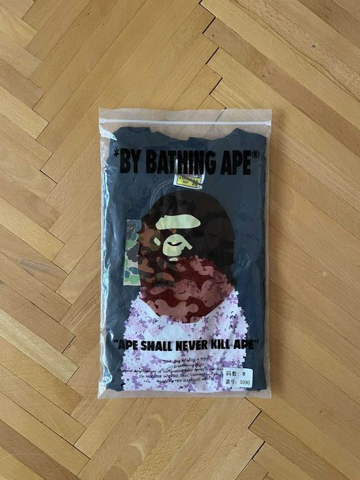Vand tricou BAPE