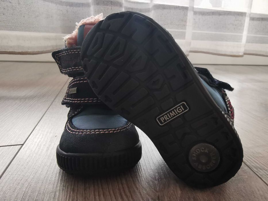 Ghete de iarnă, îmblănite, Primigi - mărimea 20, ca noi