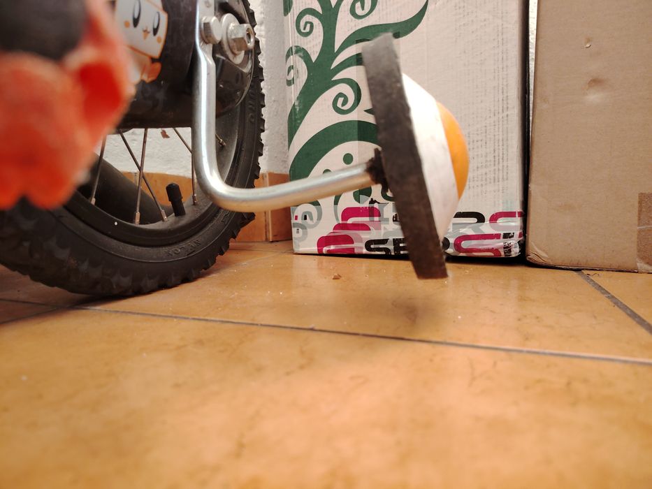 BICICLETĂ 14 INCH 3-7 ANI 500 ROBOT B'TWIN in stare buna.