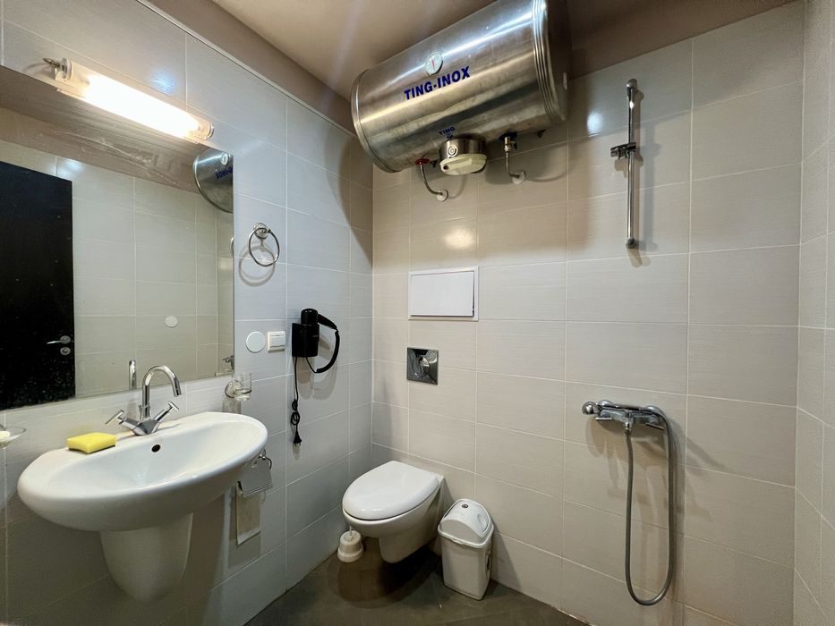 Студио за продажба в жилищна сграда с Акт 16 в град Банско