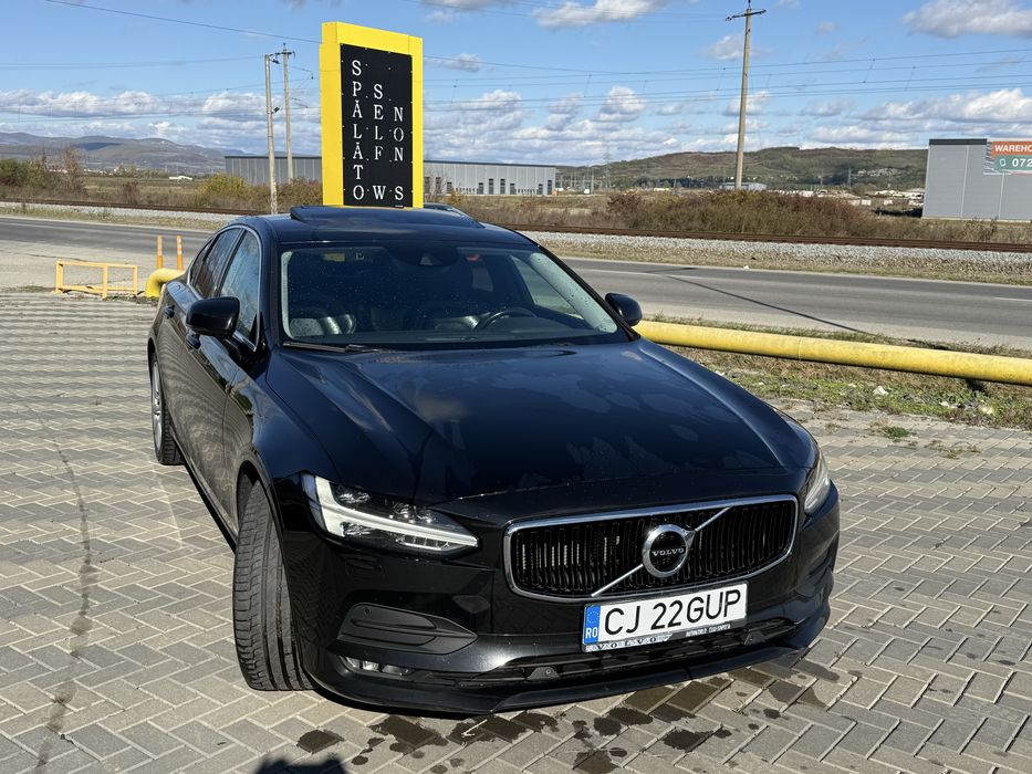 Volvo S90 T5 Momentum