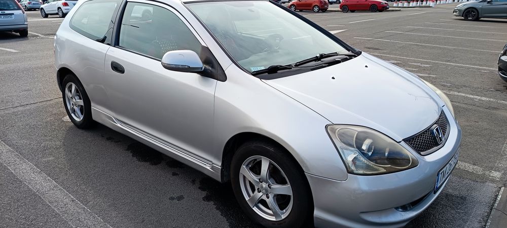 Vând auto Honda Civic EP1 automată  an 2004 . Stare bună  , 2500 negoc