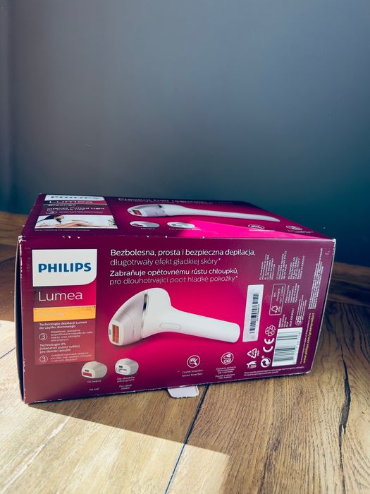 Фотоепилатор Philips Lumea Prestige