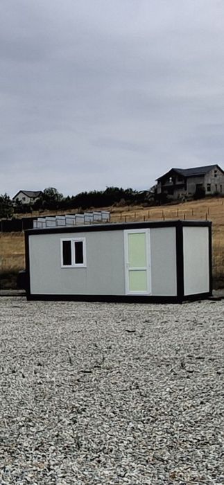 Vând 2 containere modulare