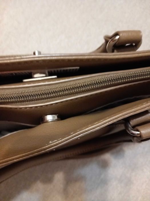 Geanta piele ecologica noua,bej