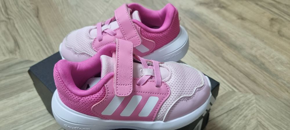 Adidas fetite , marimea 24