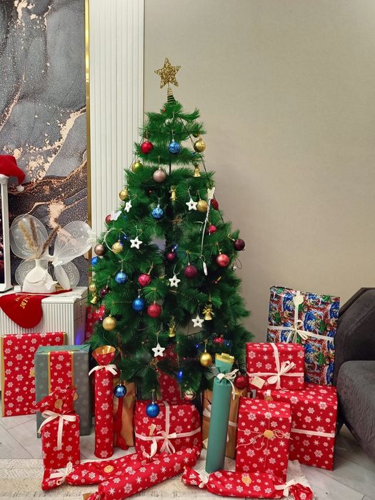 Продам новогоднюю елку