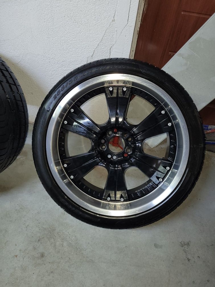 Roti r20 ford mustang