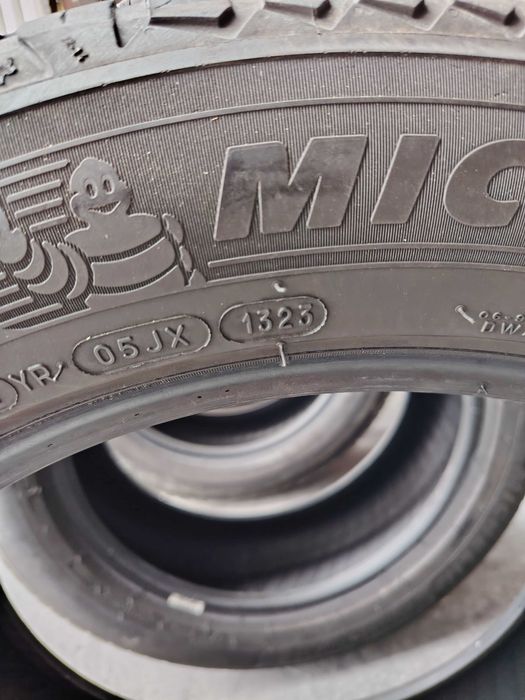 Vând 4 cauciucuri Michelin 225/55/18