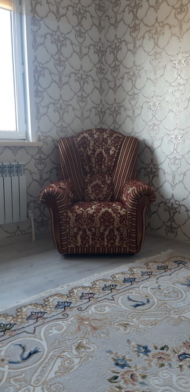 Угловой диван с креслом