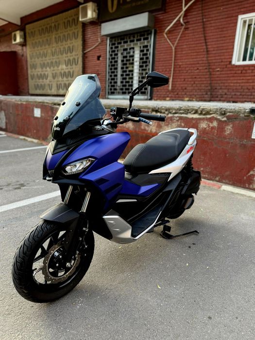 Aprilia SR GT 200!     ( nu honda pcx ,nmax ,xmax )
