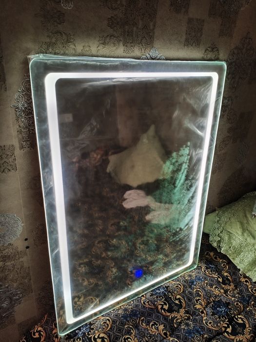 Зеркало с подсветкой