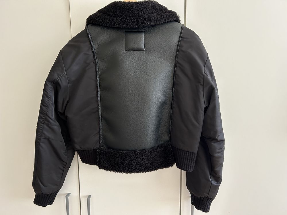 Дамско яке на ZARA