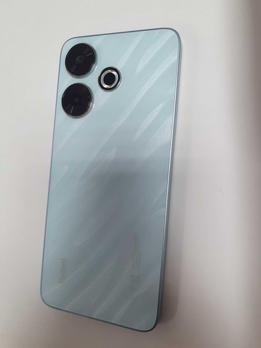 Xiaomi Redmi 13  (128GB)6GB RAM-нов