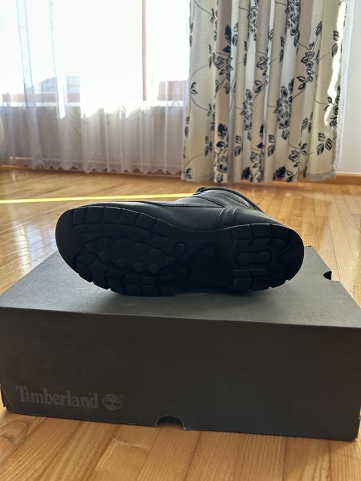 Vând ghete Timberland mărimea 38