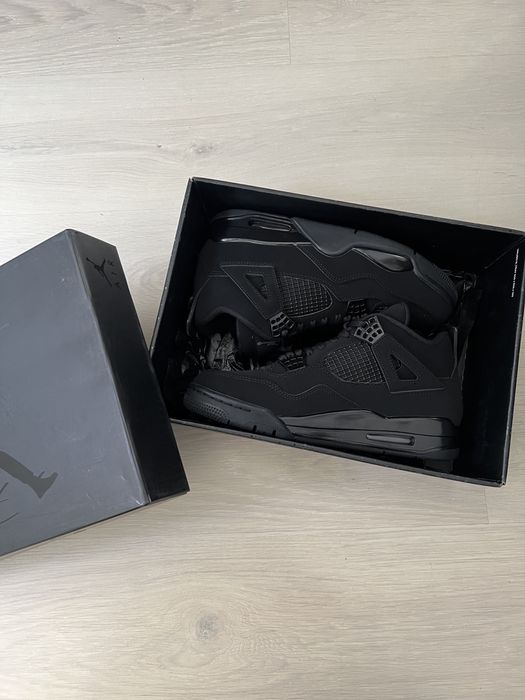 Jordan 4 Black Cat - 42