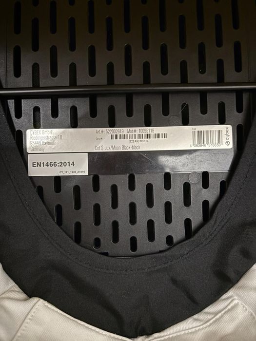 Cybex Cot S Lux Black кош за новородено