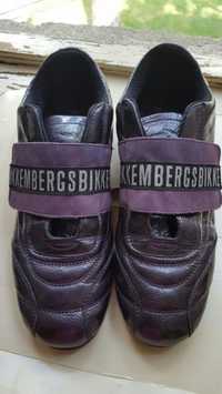 Pantofi Bikkembergs nr. 36, int. 23 cm, piele lăcuita mov