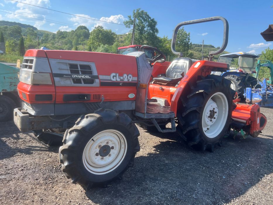 Tractoras tractor japonez Kubota Gl29