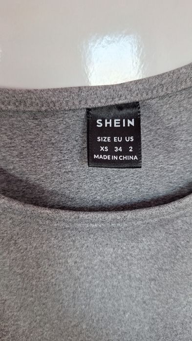 Сива рокля по тялото